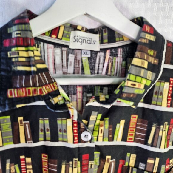 Library Book Print Button-Down Shirt By Signals XL Excellent condition - Picture 2 of 7